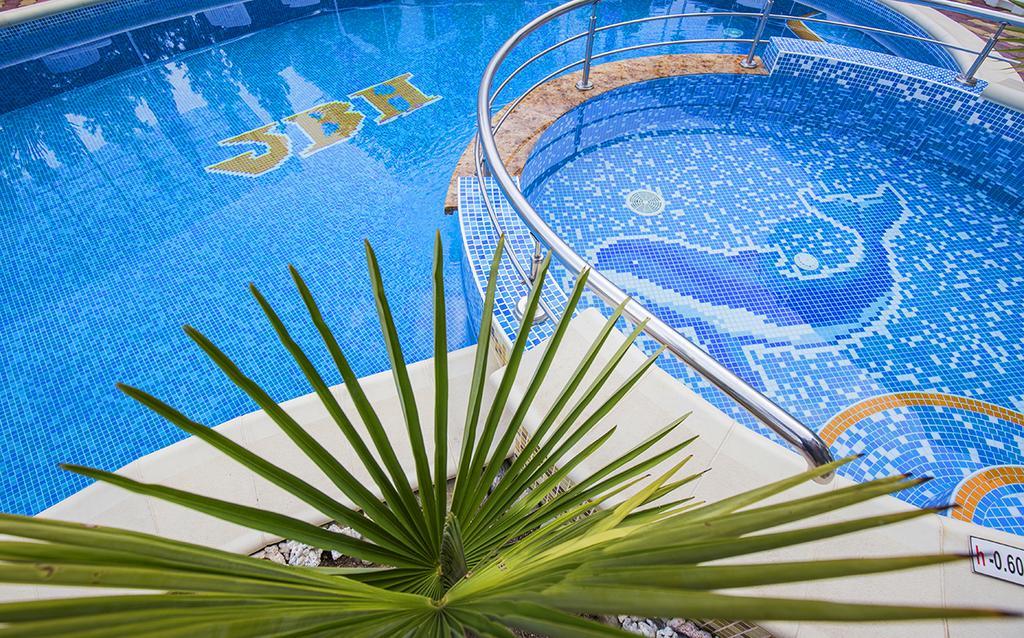 Jbh Hotel Sveti Vlas Bagian luar foto