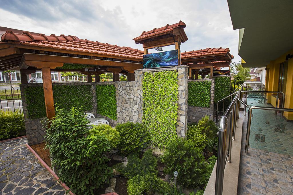 Jbh Hotel Sveti Vlas Bagian luar foto