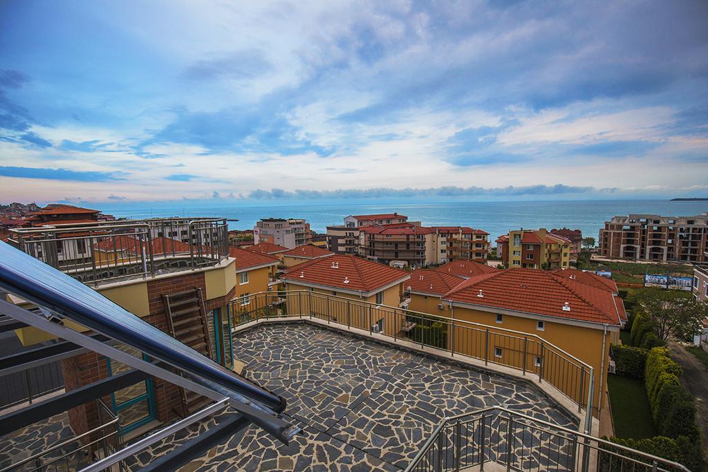 Jbh Hotel Sveti Vlas Bagian luar foto