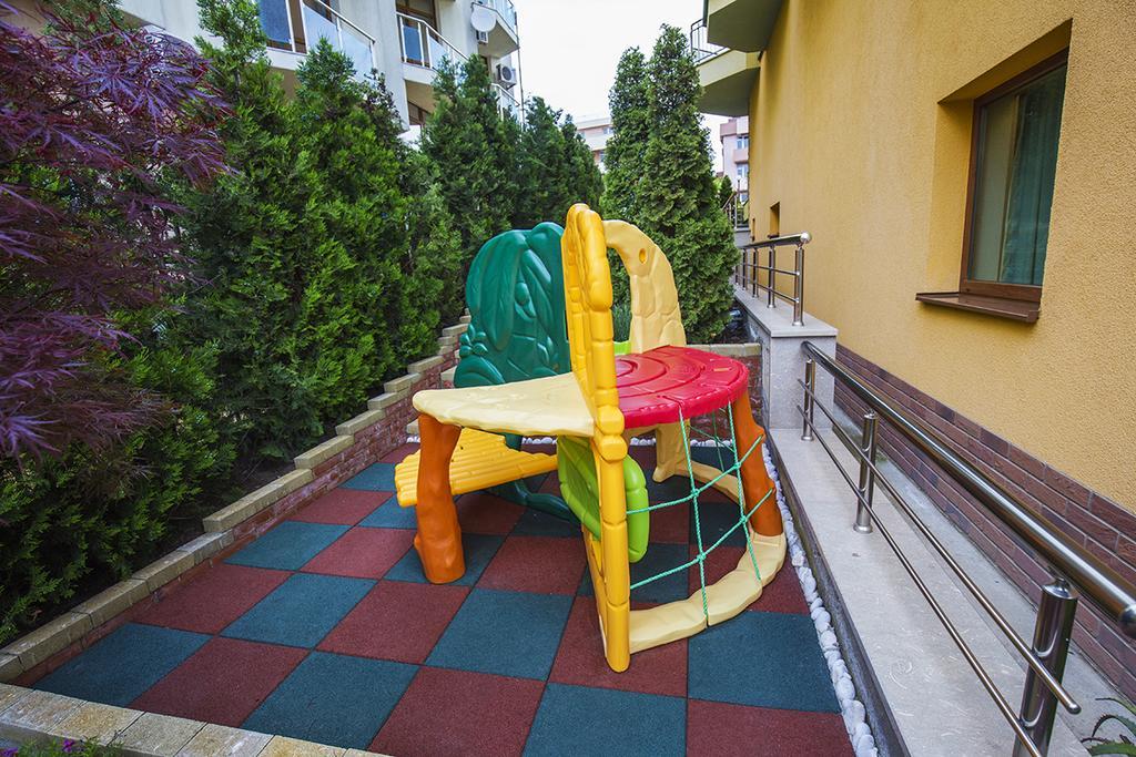 Jbh Hotel Sveti Vlas Bagian luar foto