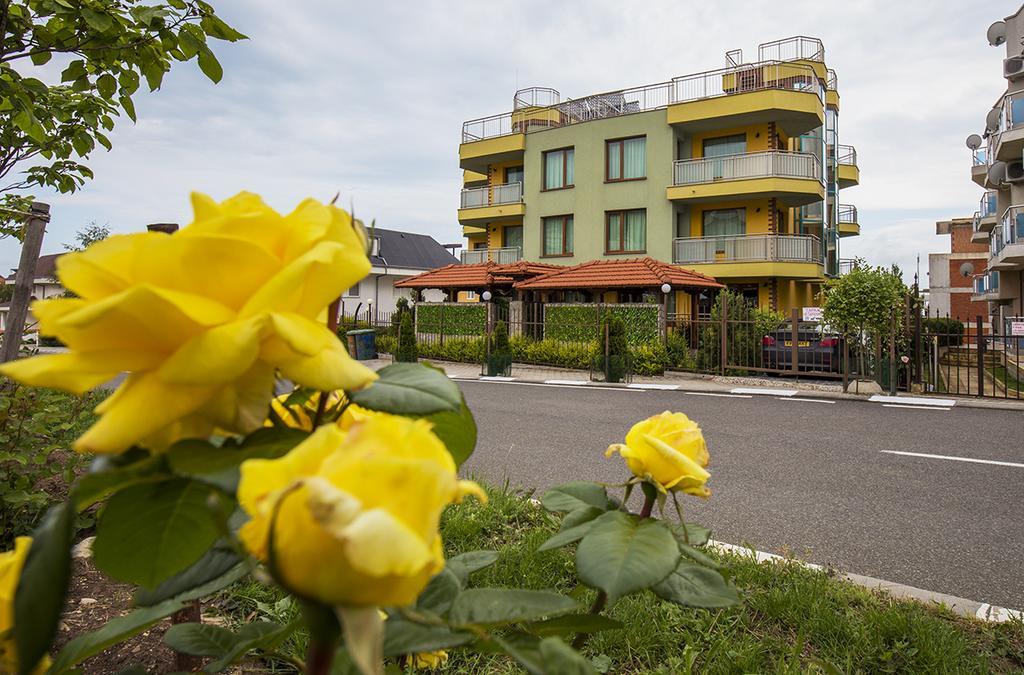 Jbh Hotel Sveti Vlas Bagian luar foto